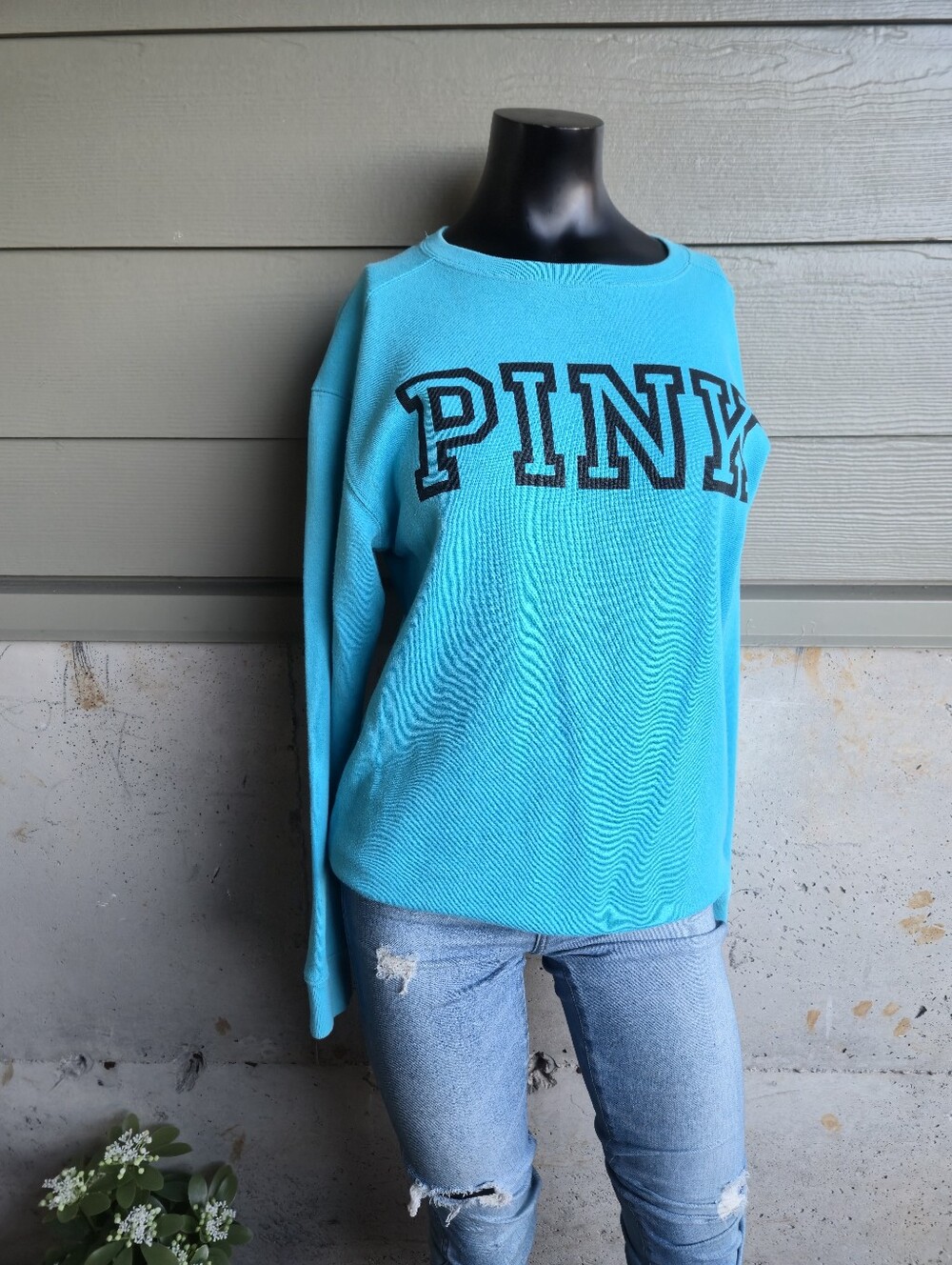PINK Victoria's Secret Sweatshirt - Picture 5 of 10